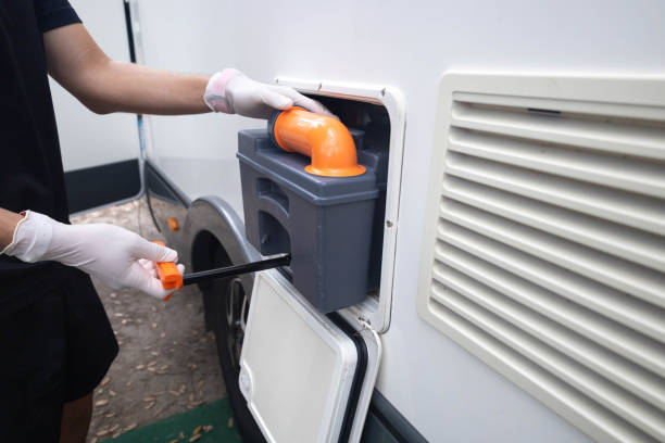 Best Portable toilet rental cost  in West Bend, WI
